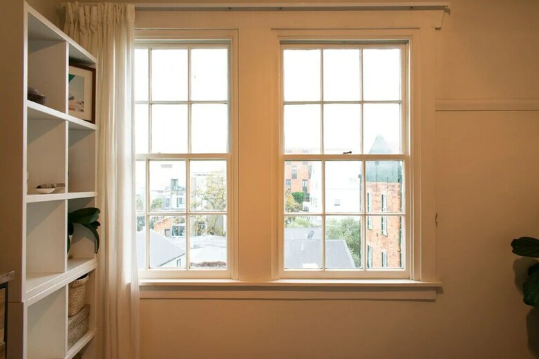 1930s Character 1 Bedroom Apartment With Sky Tower Views
