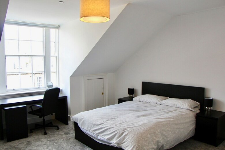 Apartamentos Luxury 5 Bedroom Central Flat With Castle Views