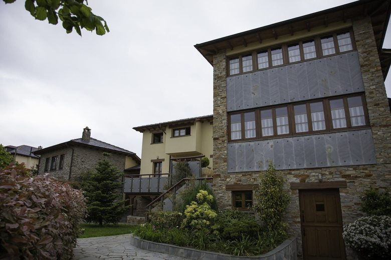 Casas Y Apartamentos Hacienda Llamab�a