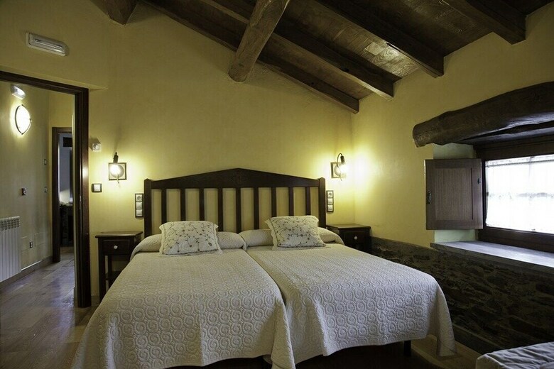 Casas Y Apartamentos Hacienda Llamab�a