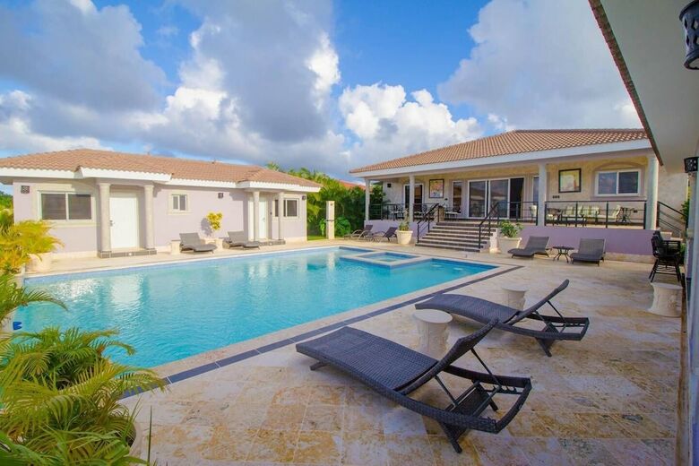 Apartamentos New! 6 Bedroom Ocean View