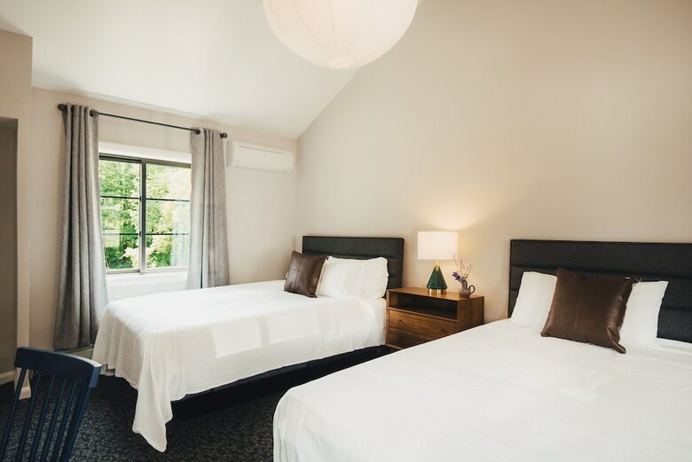 Rest - A Modern Motel