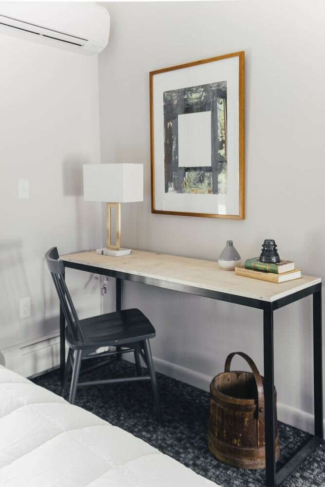 Rest - A Modern Motel