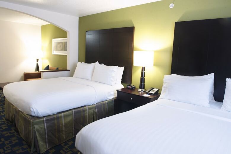Hotel Holiday Inn Express And Suites Urbandale