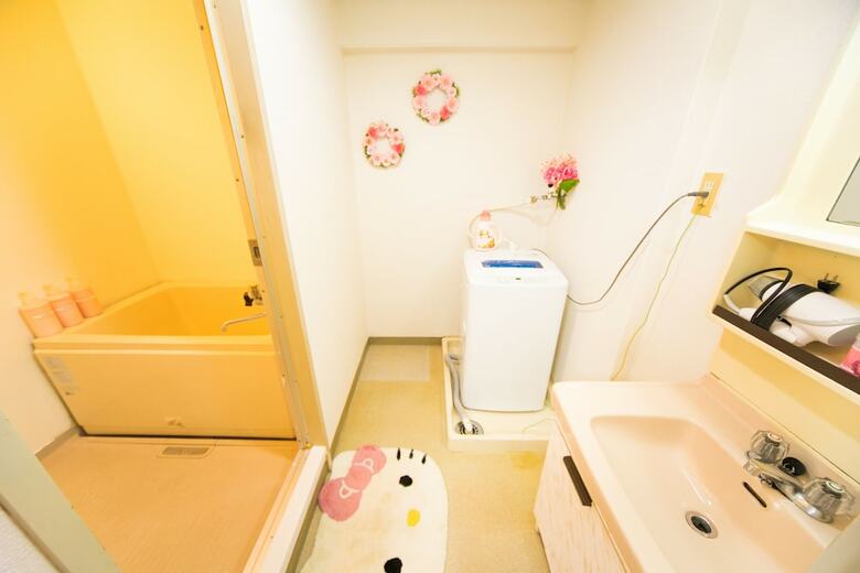 Namba Daikokucho West 402
