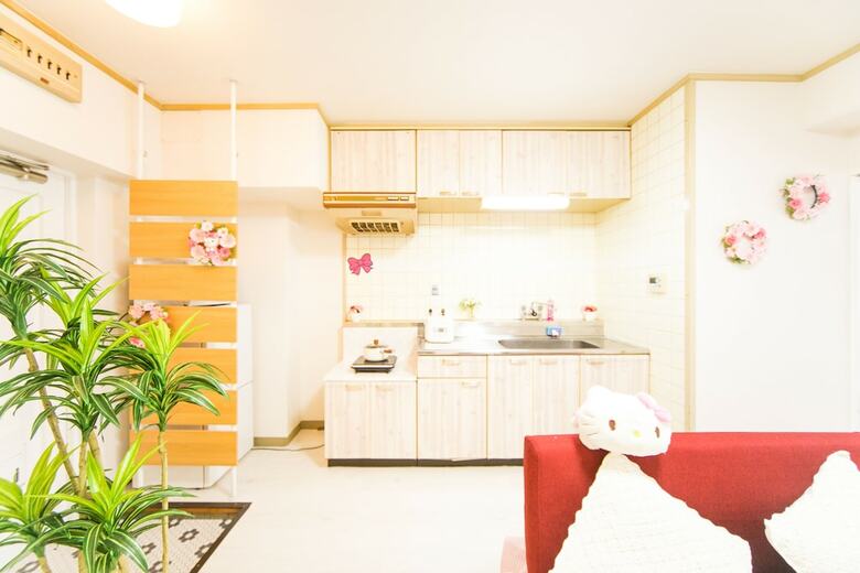 Namba Daikokucho West 402