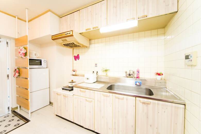 Namba Daikokucho West 402