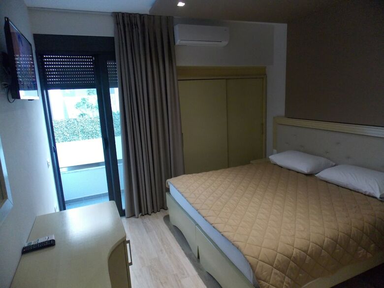 Hotel New Heaven