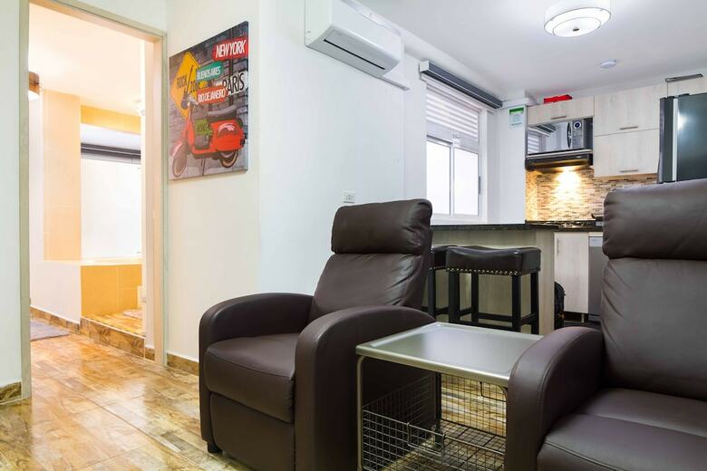 Apartamentos Miracle Building