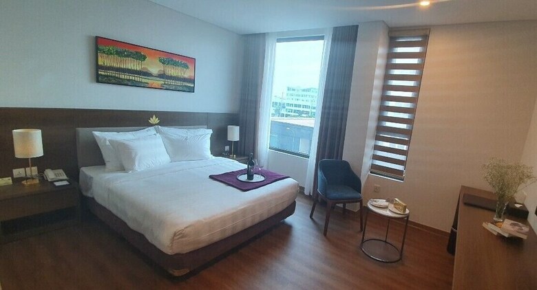 Purple Lotus Hotel