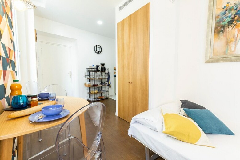 Apartamento Charming Renovated 2p In The Old Antibes