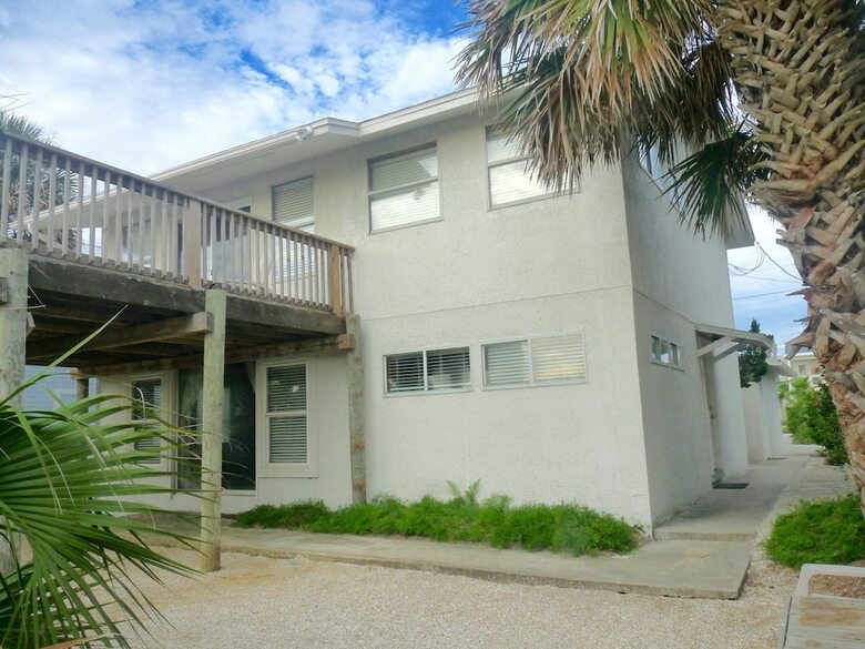 Hostal Crescent Palms