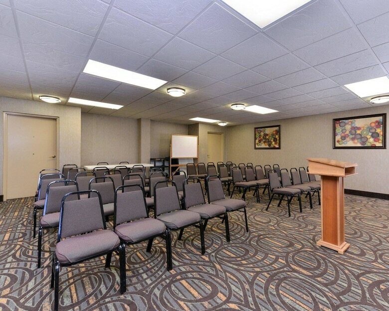 Hotel Comfort Inn & Suites At Stone Mountain