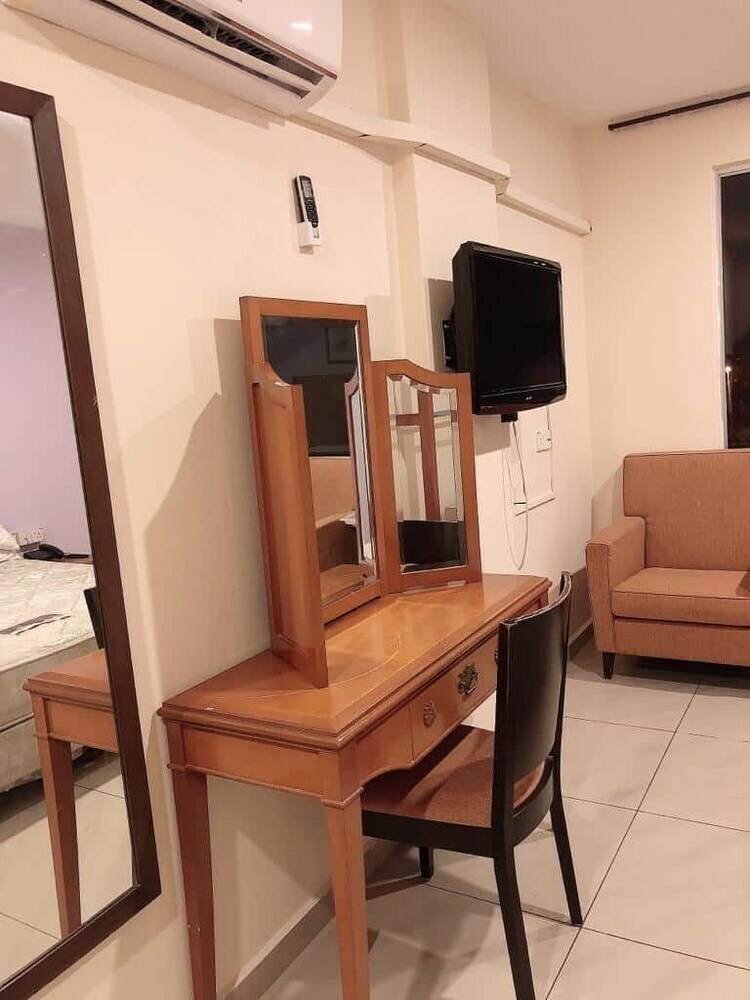 Mrc Hotel