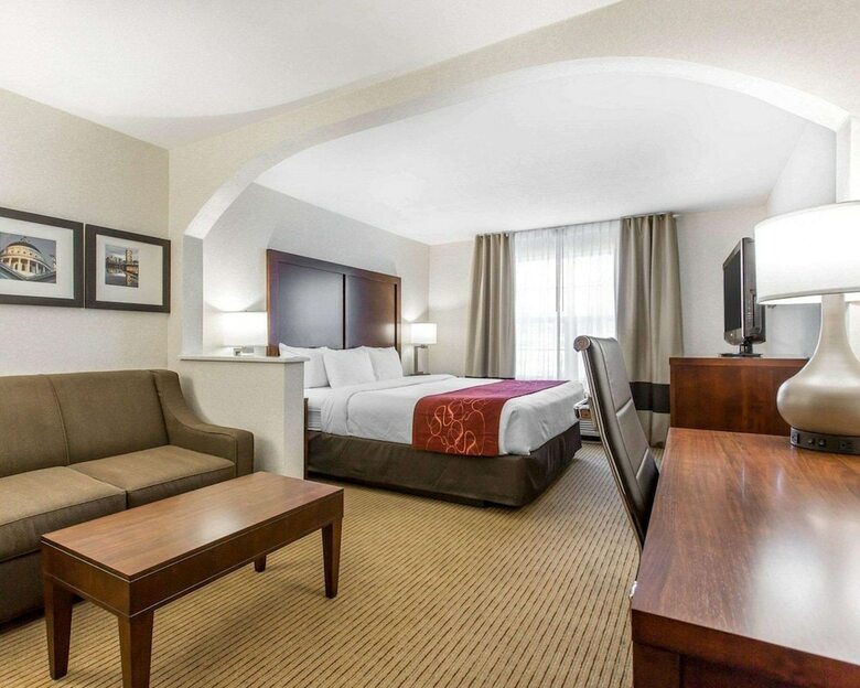 Hotel Comfort Suites Downtown Sacramento