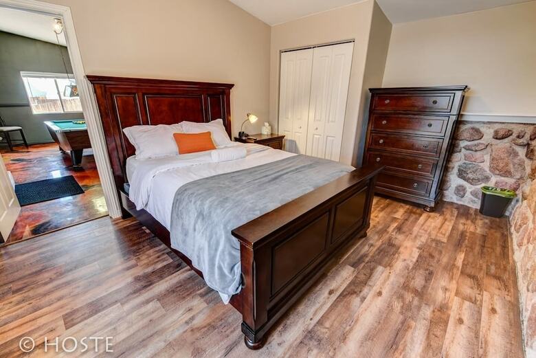 Mtn Dream! Fireplace, Patio & Hot Tub 4br