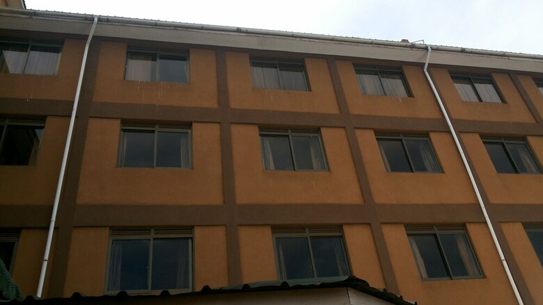 Palema Crown Hotel