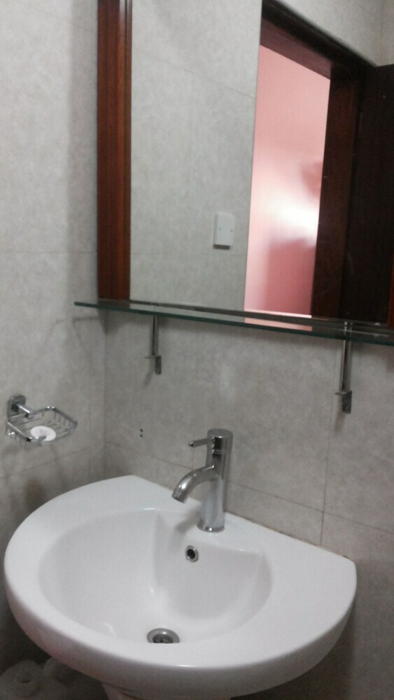 Palema Crown Hotel