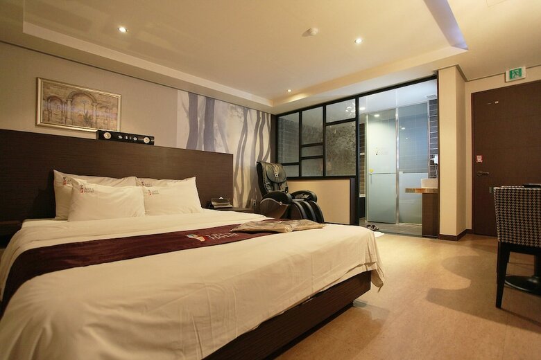 Art Hotel 1