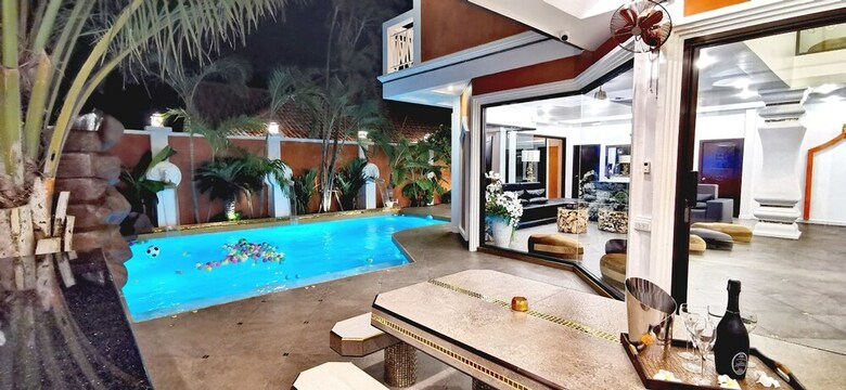 Tucheland Luxury Villa Pattaya 7br
