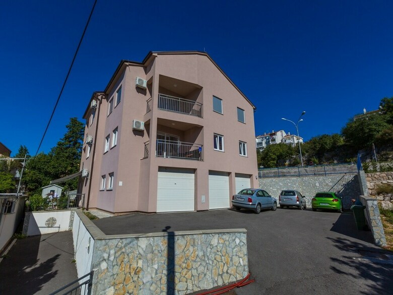 Apartment Cherry
