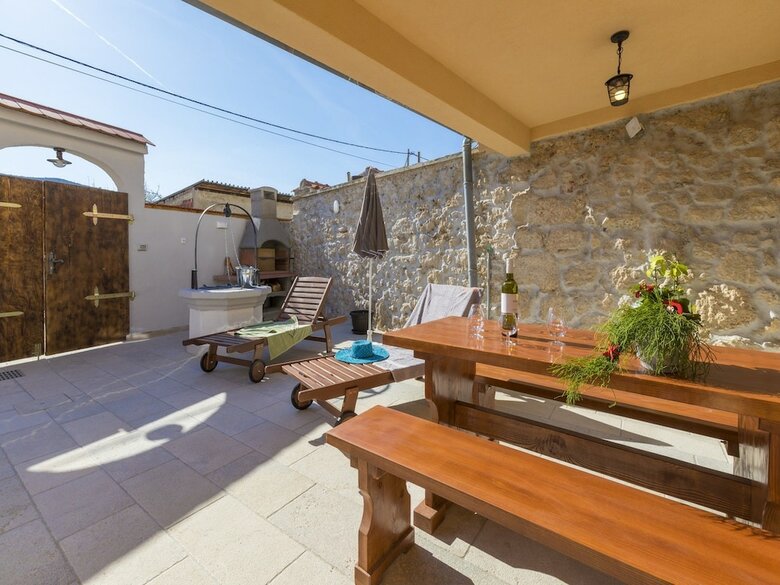 House Odiseja