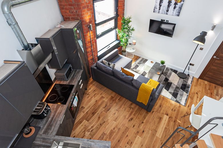 Oyo Arena Apartments
