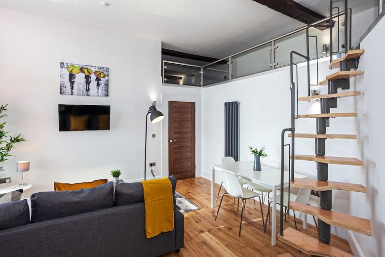 Oyo Arena Apartments