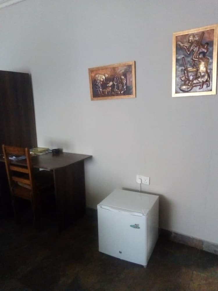 Hotel Pakali Lodges