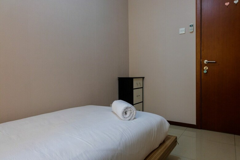 Exclusive And Cozy 3br Apartment @ Thamrin Residence