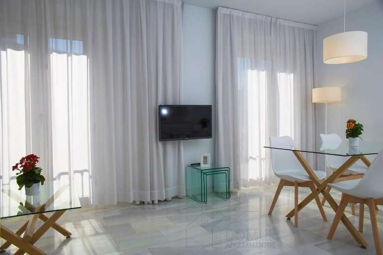 Domus Apartamentos Granada