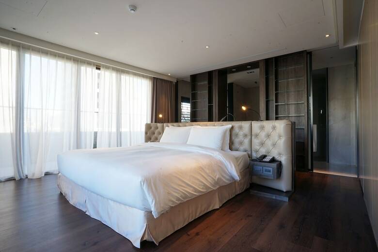 Hotel Mvsa + Michelin 2 Starred Molino de Urd�niz