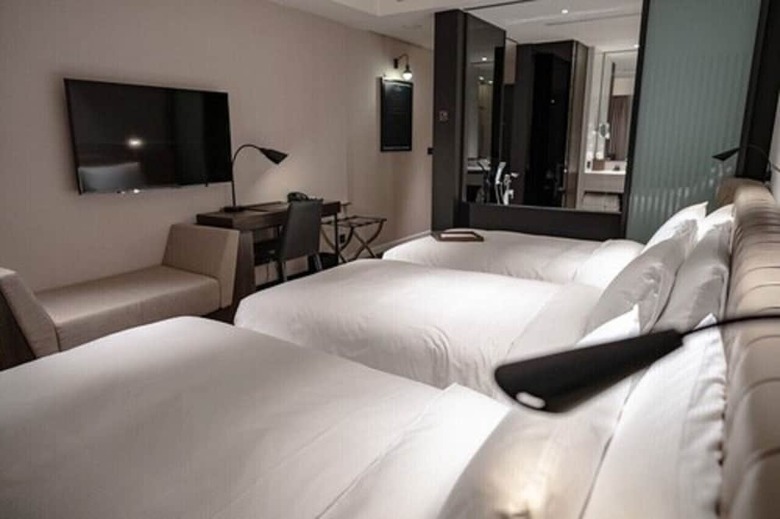 Hotel Mvsa + Michelin 2 Starred Molino de Urd�niz