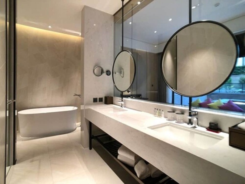 Hotel Mvsa + Michelin 2 Starred Molino de Urd�niz