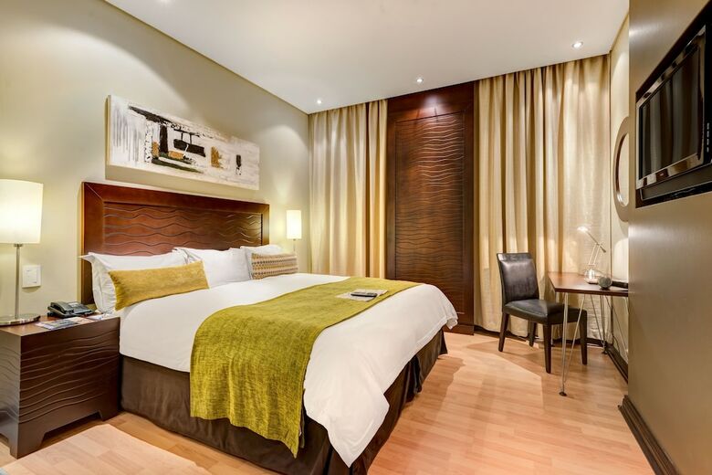 Protea Hotel By Marriott Transit O.r. Tambo Airport