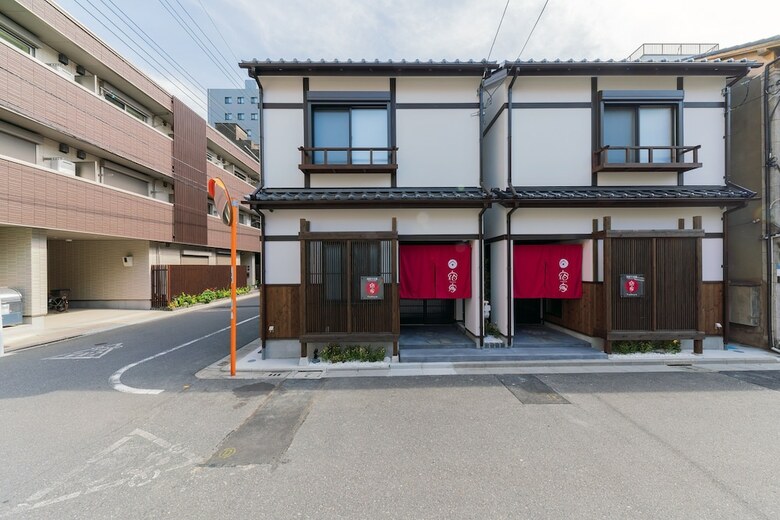 Yadoya Asakusa Sen No Kaze