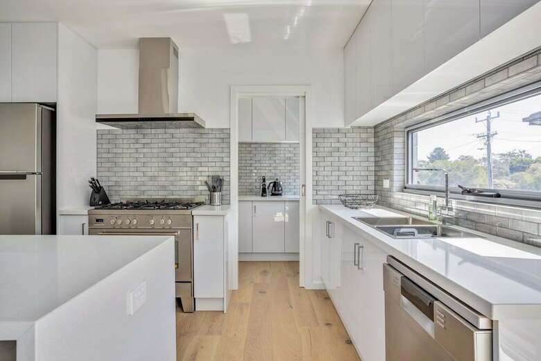 Sunshine Beach House Brand New Stunning