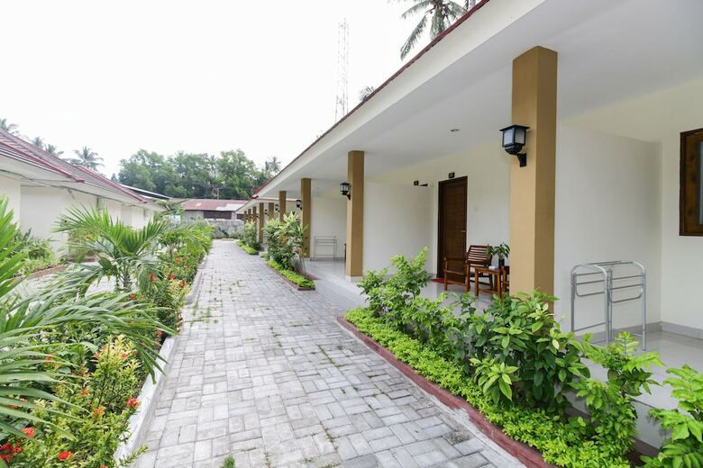 Hotel Airy Batu Layar Raya Senggigi 2 Lombok