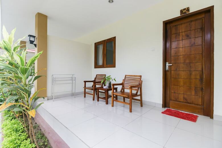 Hotel Airy Batu Layar Raya Senggigi 2 Lombok