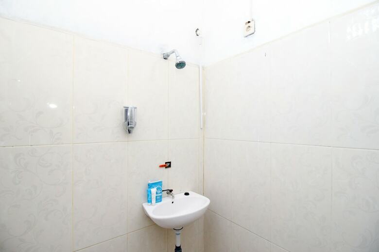 Hotel Airy Eco Soekarno Hatta Labuan Bajo