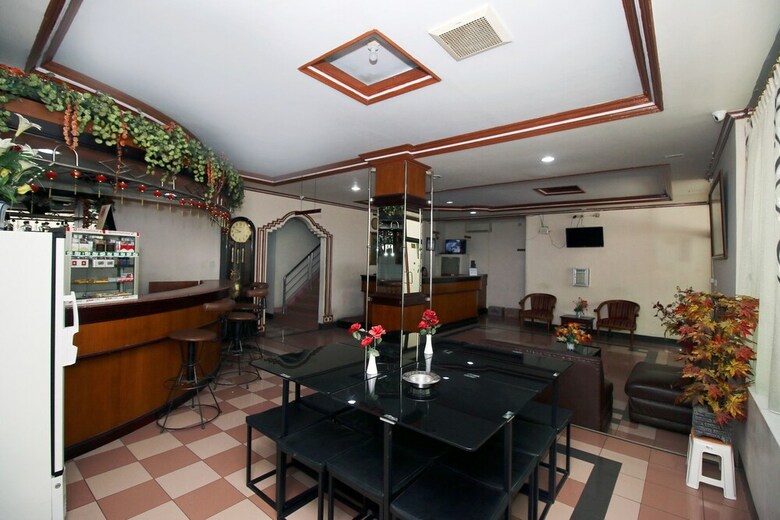 Hotel Airy Eco Wajo Savu 11a Makassar
