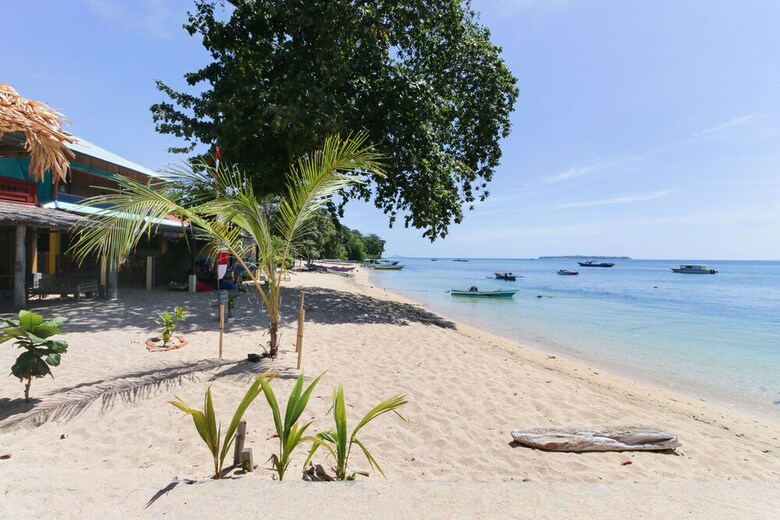 Hotel Airy Eco Lingkungan Satu 36 Bunaken
