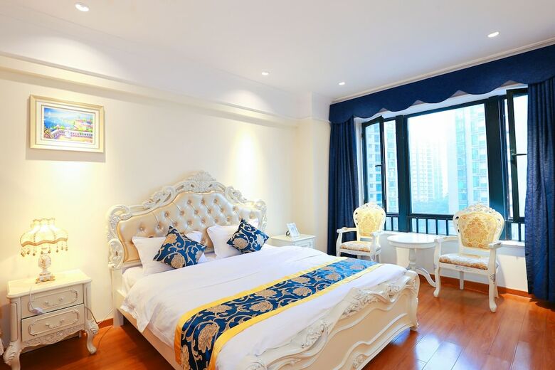 Mango Holiday Apartment Hotel