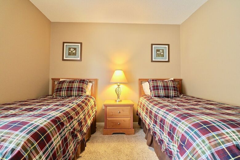 Villa Posh & Peaceful Golf Resort Gate Home W/ Pool