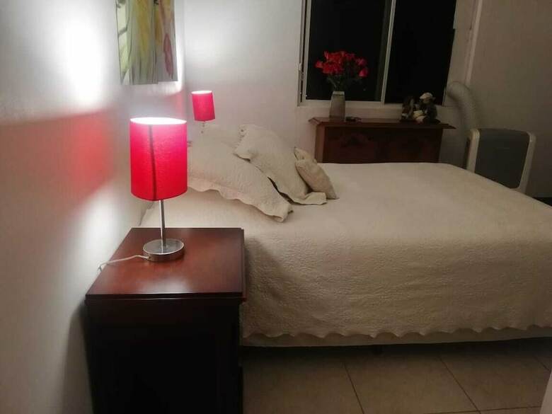 Apartment By Airport On Way To Beach