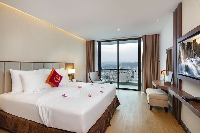 Regalia Gold Hotel
