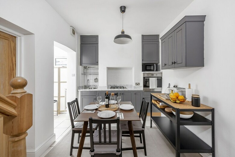 Apartamentos Stylish House In Amazing Central Area