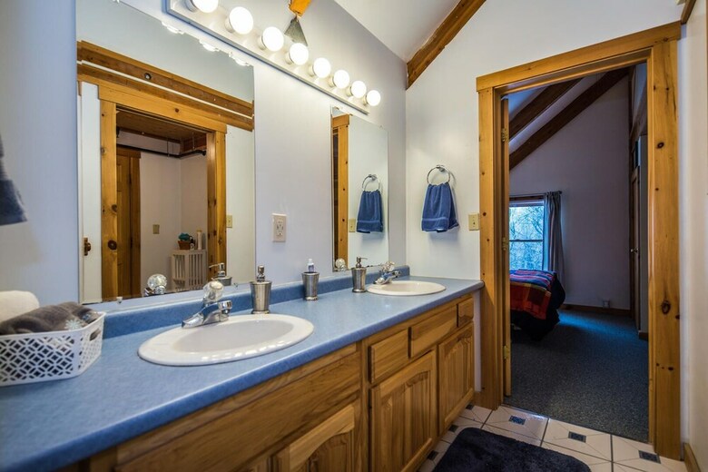 Viewmont Chalet