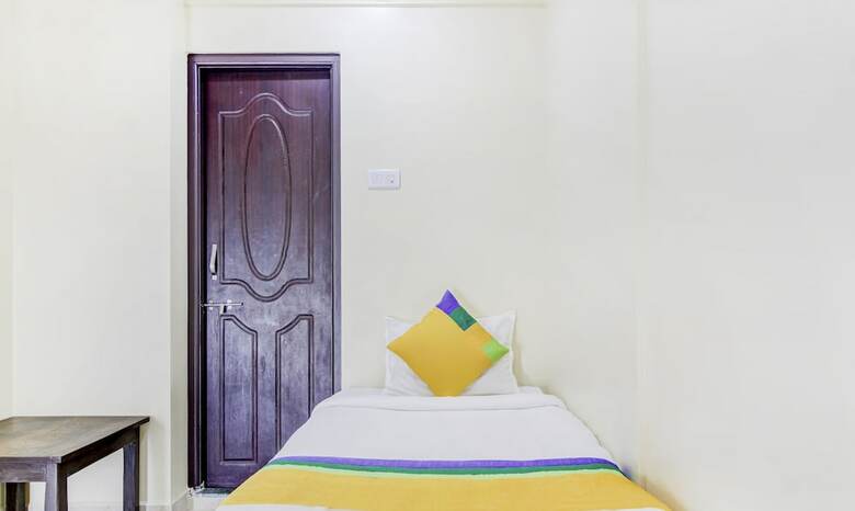 Treebo Trip Hotel Aditya