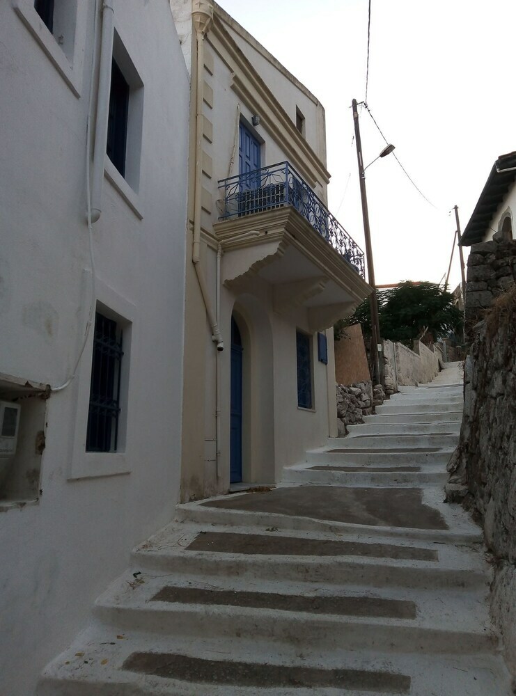 Apartamentos Traditional Sea View Apt In Nisyros
